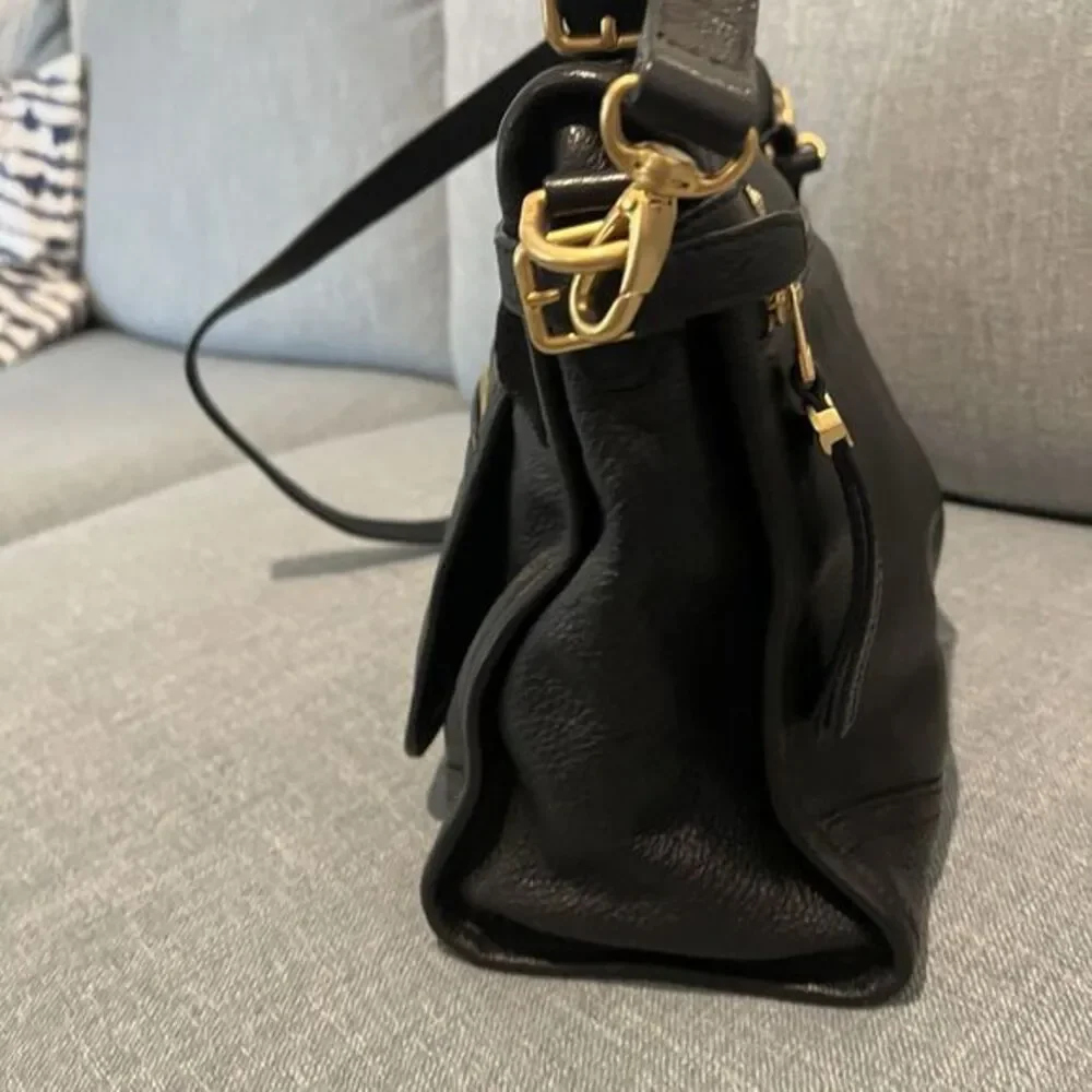 Beanpole Black Pebbled Leather Satchel Crossbody Bag Gold‎ Hardware Suede Trim